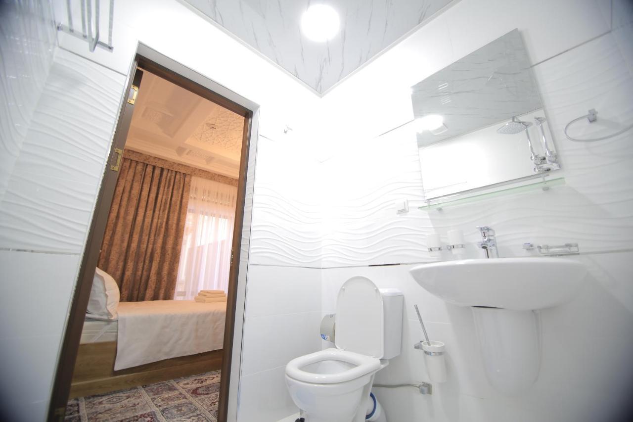 Labi Rud Hotel Premium Bukhara Exterior foto